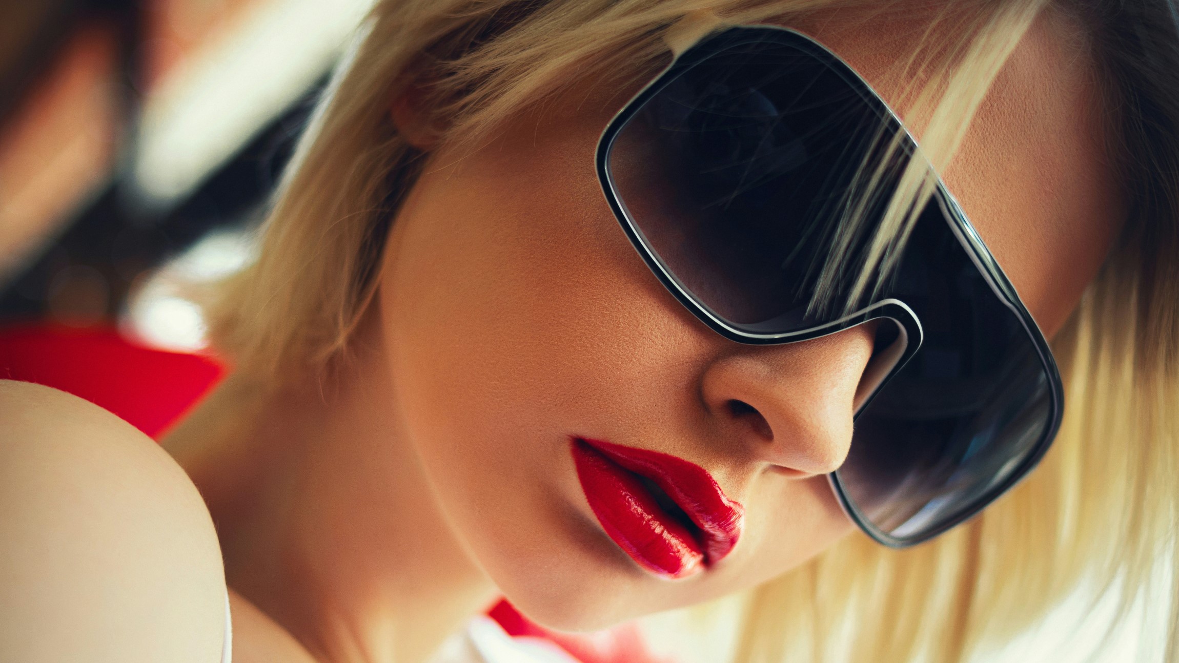 Model wearing sunglasses